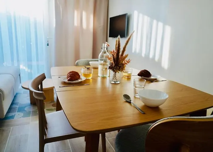 Le Bel Iris - Acces Direct Apartment *